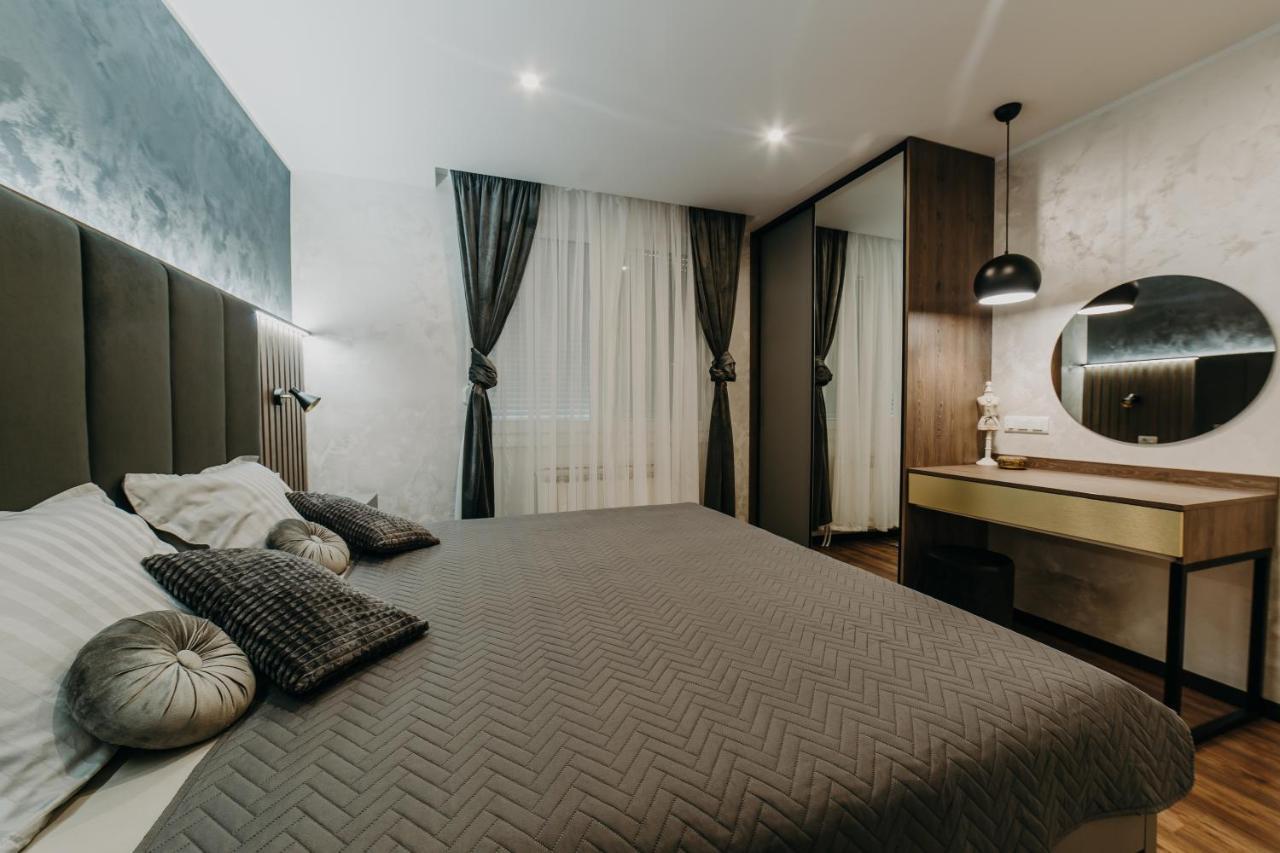 Apartman Stari Toranj วูโควาร์ ภายนอก รูปภาพ